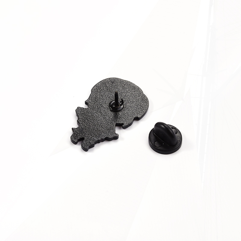 Mikasa Armin Levi Pines Lapel  - Levi Jewelry & Watches Inc ulasan dan harga