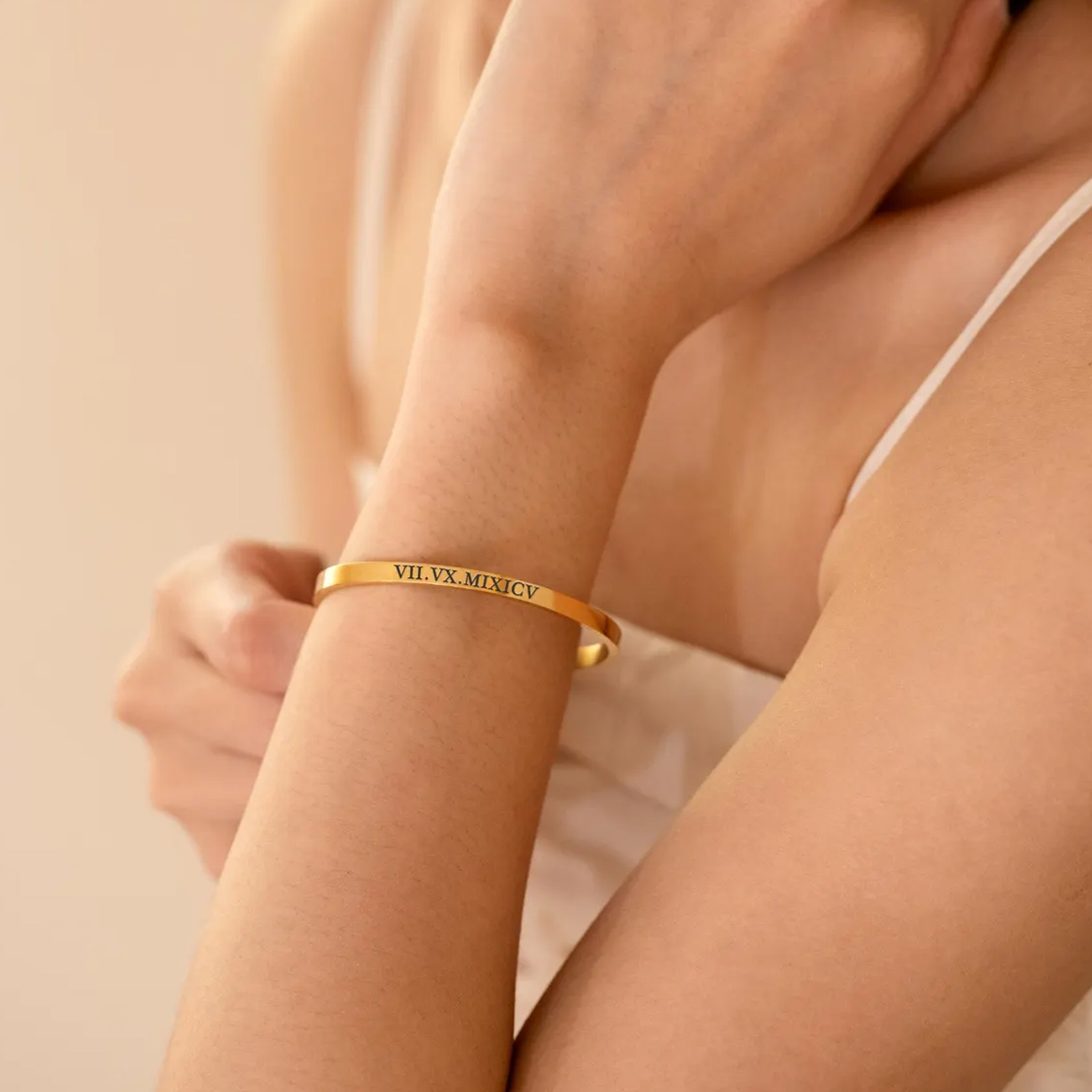 Lemegeton Engraved Name Bracel - Cuff Bangle Bracelet ulasan dan harga